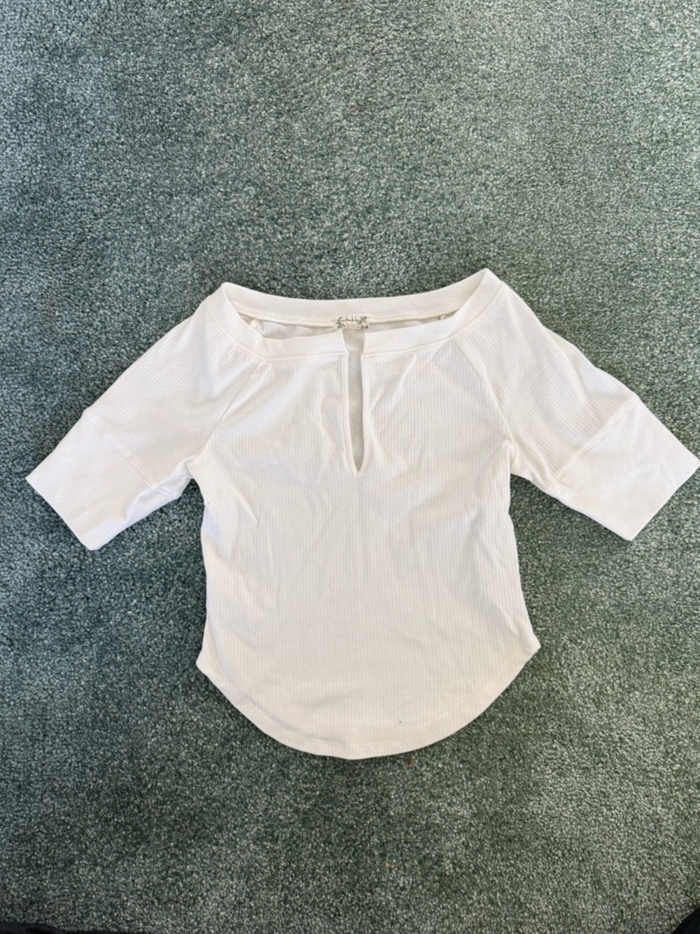 Women’s Cream Ribbed Keyhole Short Sleeve Tee